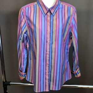 Robert Graham Women’s button down striped shirt
